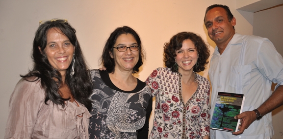 
	(from left to right) Annalee Davis, Mirtes Marins de Oliveira, Sabrina Moura e Andrés I. M. Hernández
