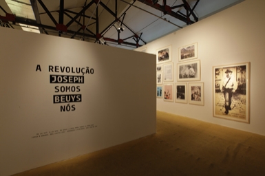 
	Exposição Joseph Beuys: A Revolução Somos Nós no SESC Pompeia

