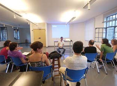 
	Ali Cherri, artist in residence at the FAAP, talks with students at the institution (2009)
