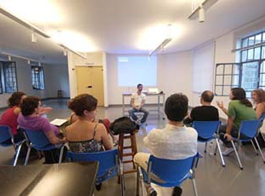 
	Ali Cherri, artist in residence at the FAAP, talks with students at the institution (2009)
