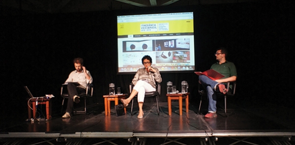 
	Encontro com os curadores Solange Farkas, Marcio Harum e Fernando Oliva. Panoramas do Sul | 17 º Festival Internacional de Arte Contemporânea SESC_ Videobrasil - Santos (2012 - 2013)
